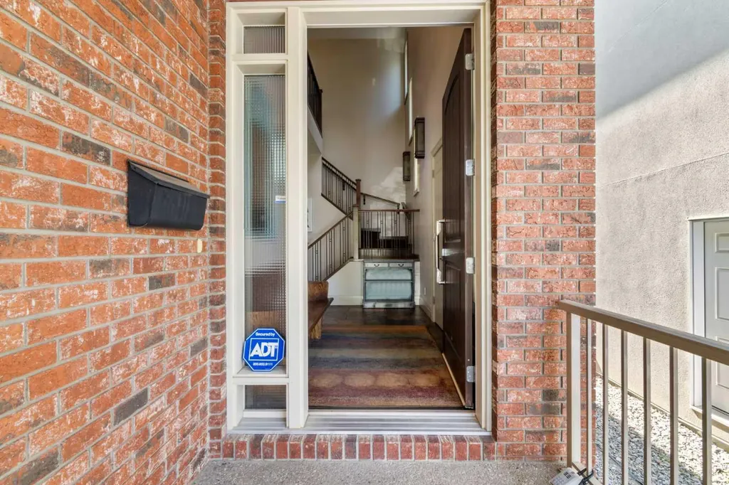 627 27 Avenue NE Calgary AB T2E 2A7