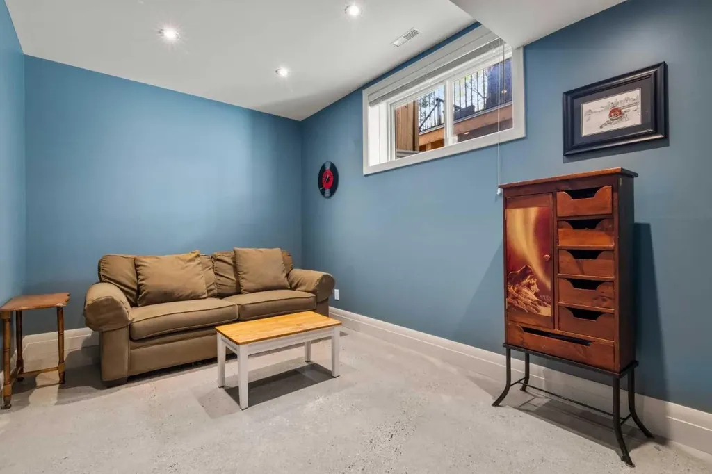 627 27 Avenue NE Calgary AB T2E 2A7