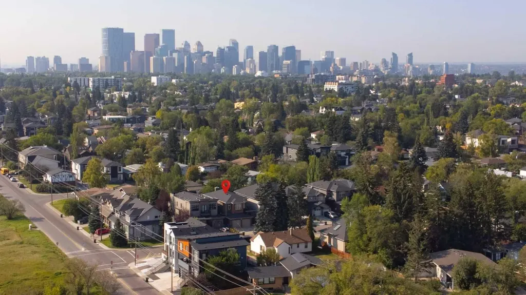 627 27 Avenue NE Calgary AB T2E 2A7