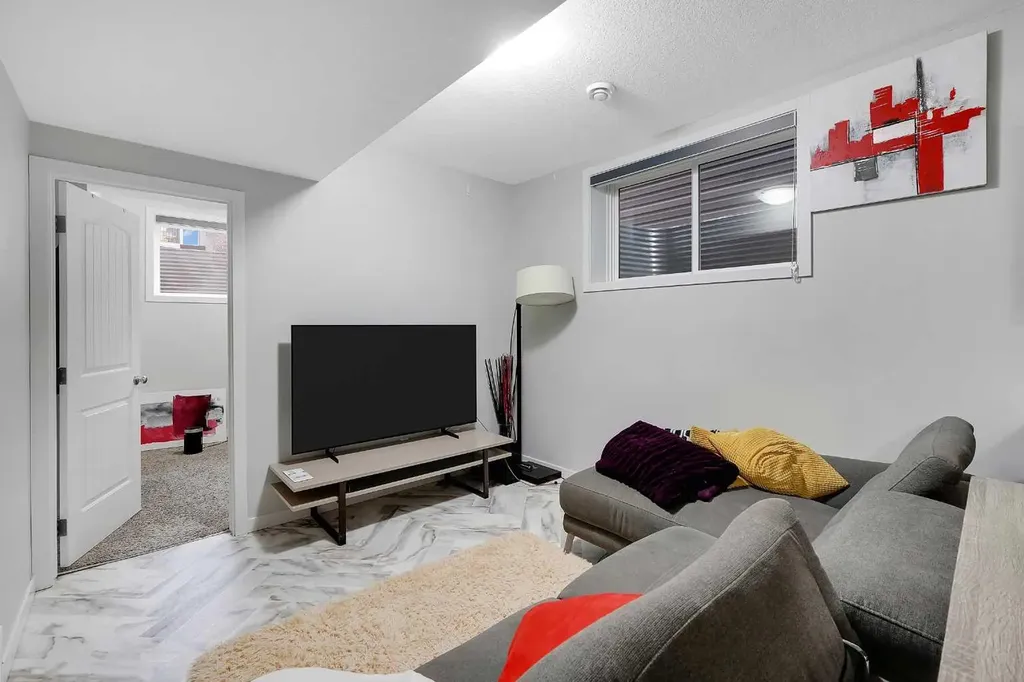 32 Seton Row SE Calgary AB T3M 3L7