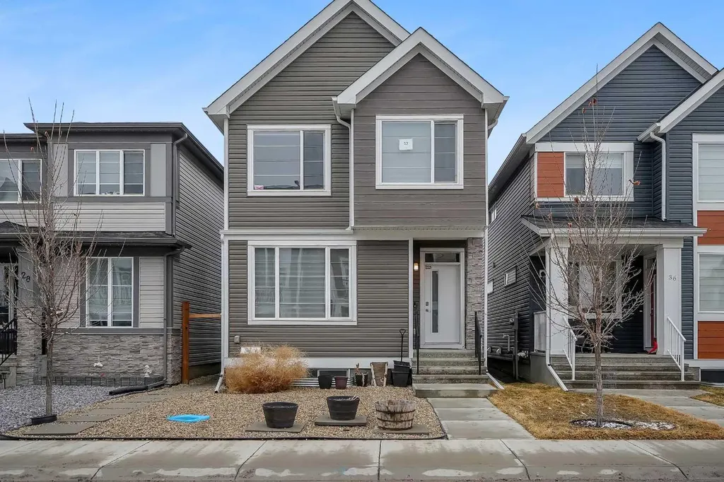 32 Seton Row SE Calgary AB T3M 3L7
