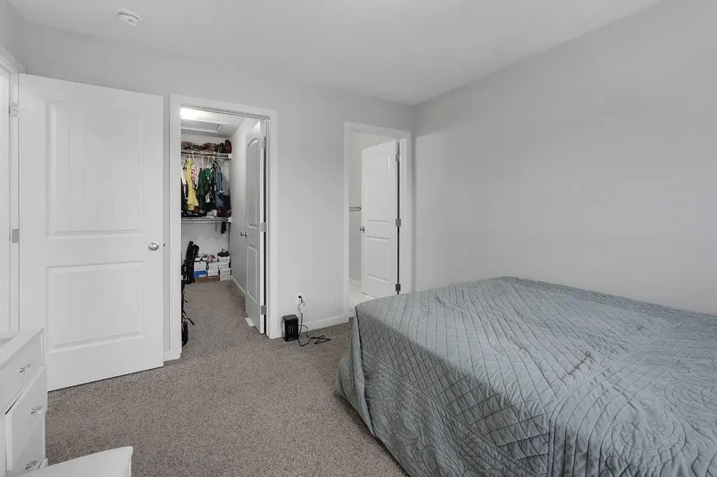 32 Seton Row SE Calgary AB T3M 3L7