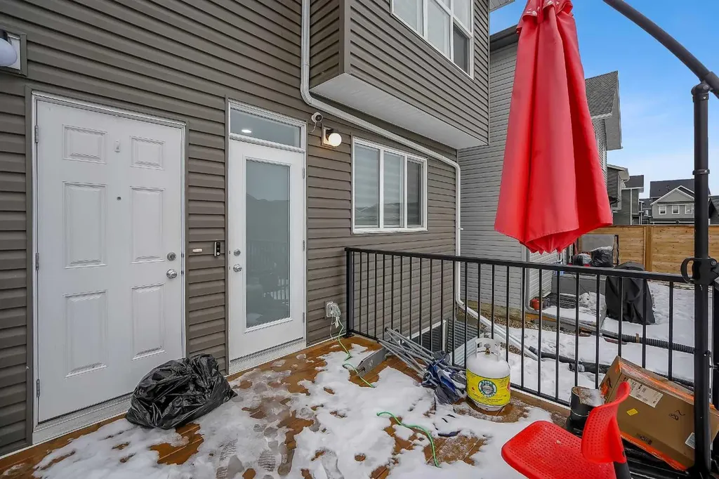 32 Seton Row SE Calgary AB T3M 3L7