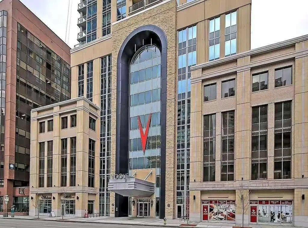 930 6 Avenue SW Calgary AB T2P 1J3