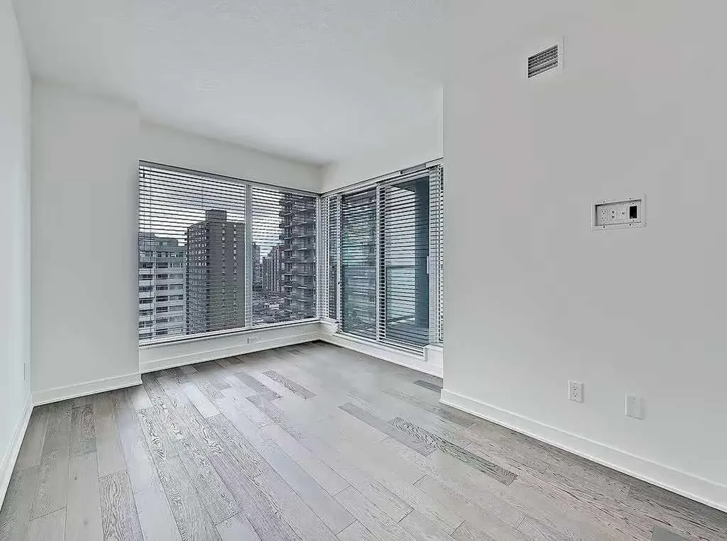930 6 Avenue SW Calgary AB T2P 1J3
