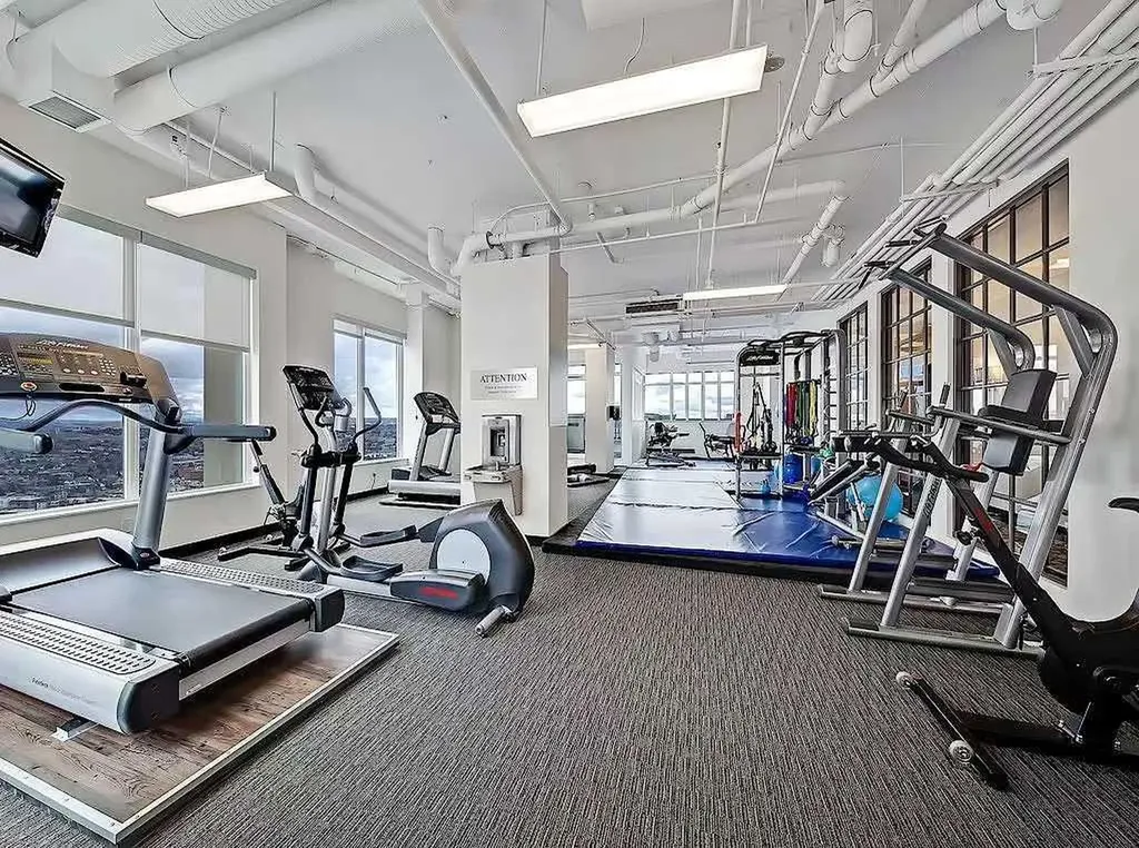 930 6 Avenue SW Calgary AB T2P 1J3