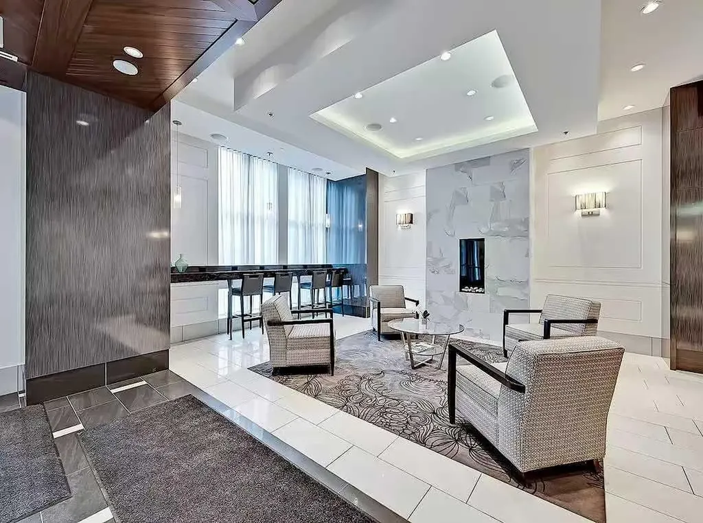 930 6 Avenue SW Calgary AB T2P 1J3