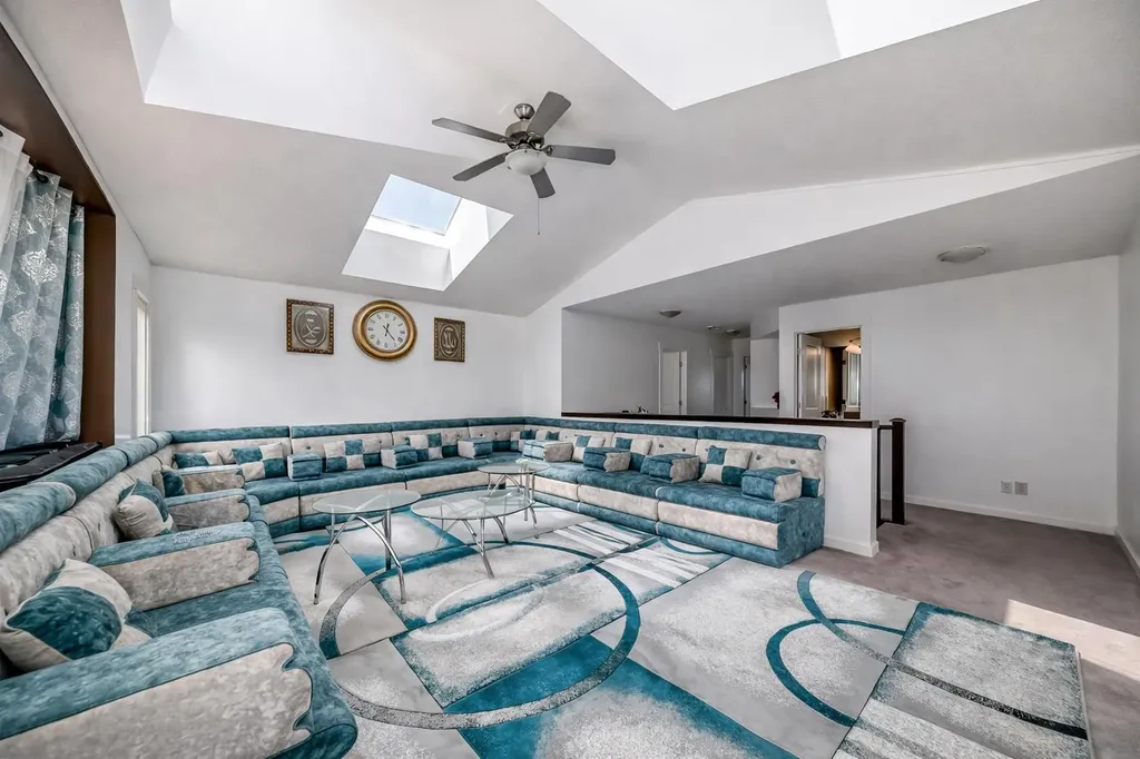 104 Panamount Terrace NW Calgary AB T3K 0H8