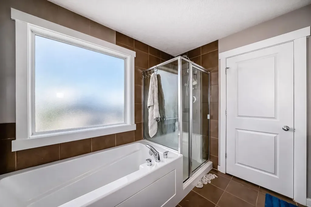 104 Panamount Terrace NW Calgary AB T3K 0H8