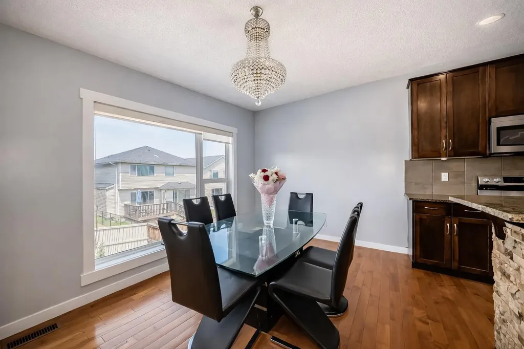 104 Panamount Terrace NW Calgary AB T3K 0H8