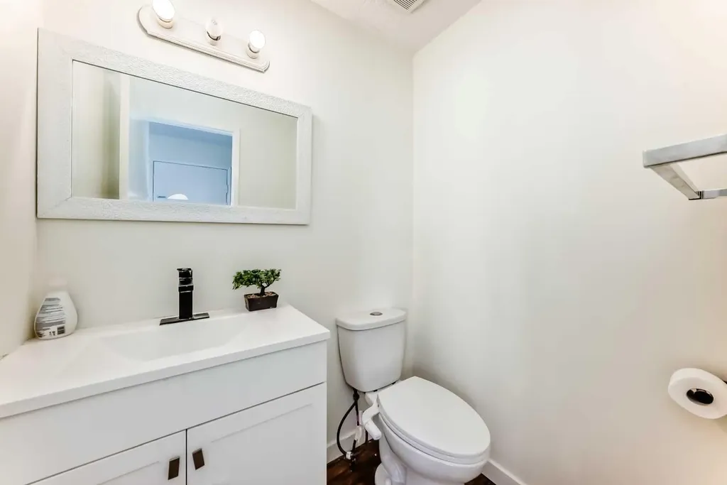 25 Erin Ridge Road SE Calgary AB T2B 2W2