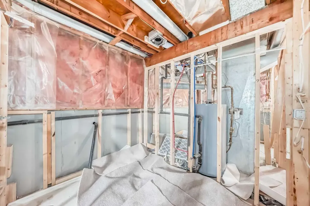 25 Erin Ridge Road SE Calgary AB T2B 2W2