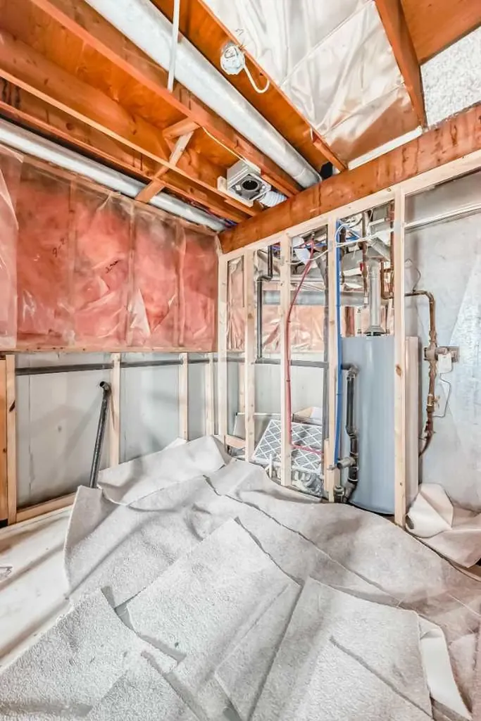 25 Erin Ridge Road SE Calgary AB T2B 2W2