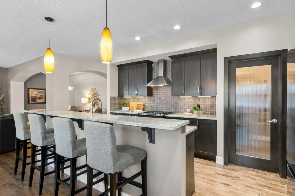 809 Canoe Green SW Airdrie AB T4B 3K6