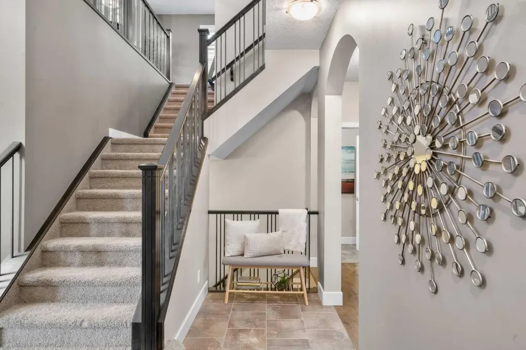 809 Canoe Green SW Airdrie AB T4B 3K6