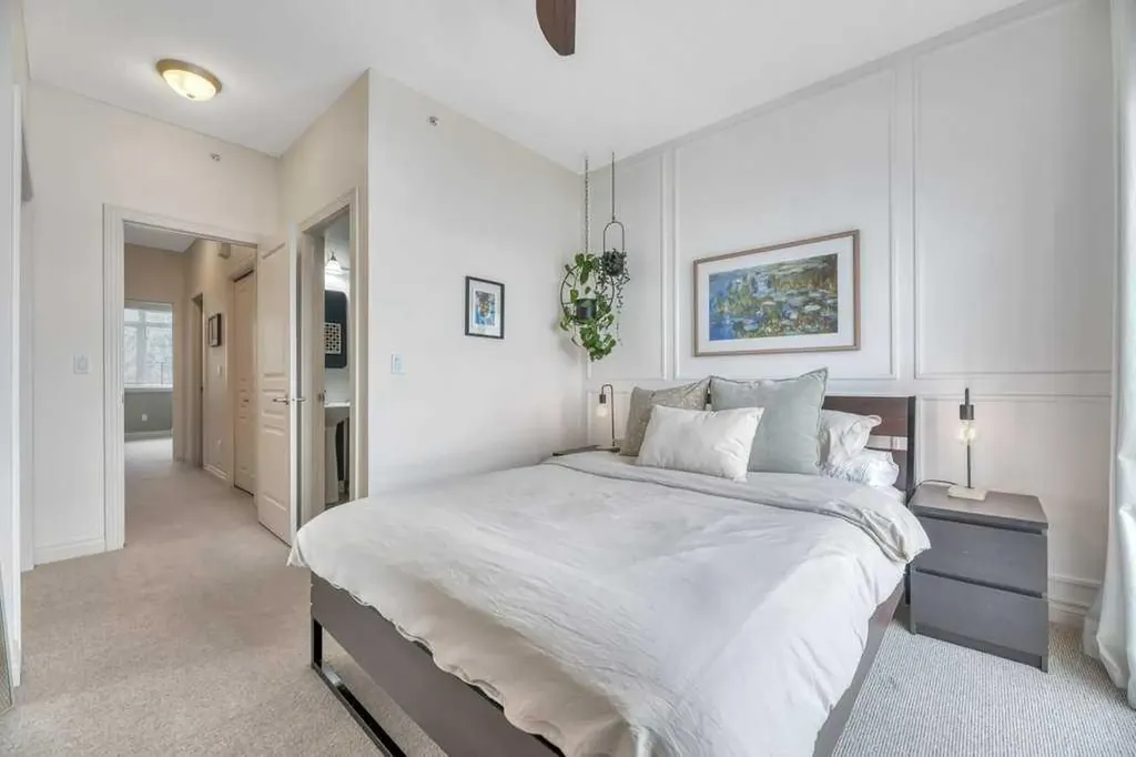 148 Rockyledge View NW Calgary AB T3G 5Y4