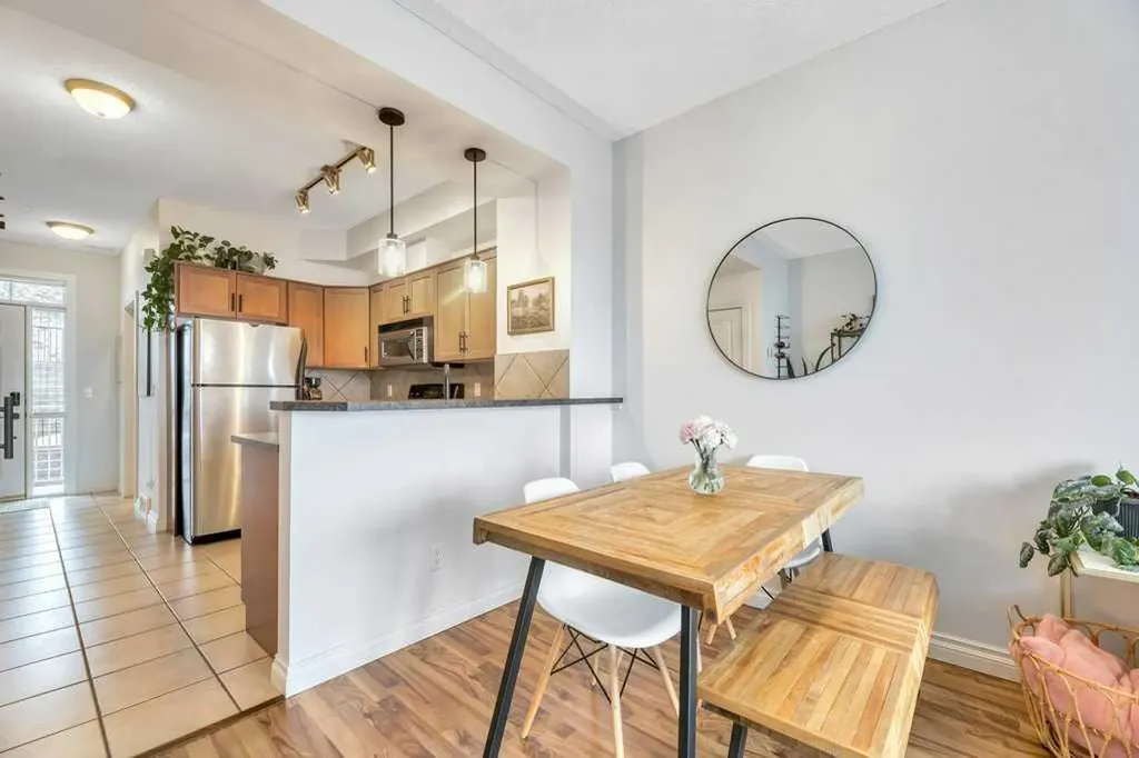 148 Rockyledge View NW Calgary AB T3G 5Y4