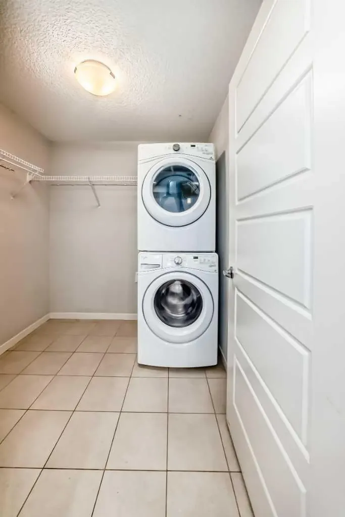 20 Seton Park Calgary AB T3M 2G2