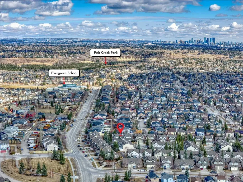 101 Everstone Place SW Calgary AB T2Y 4H7