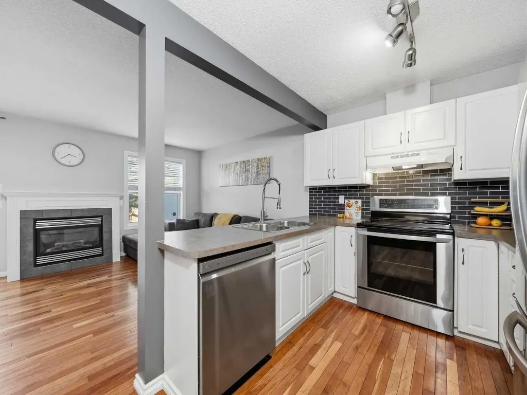 101 Everstone Place SW Calgary AB T2Y 4H7