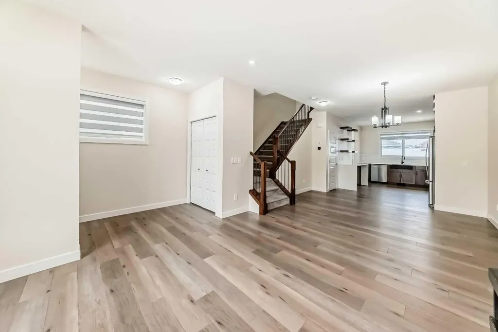 538 Sage Hill Road NW Calgary AB T3R 1Y2