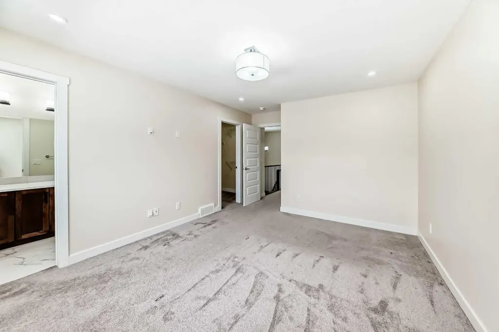 538 Sage Hill Road NW Calgary AB T3R 1Y2