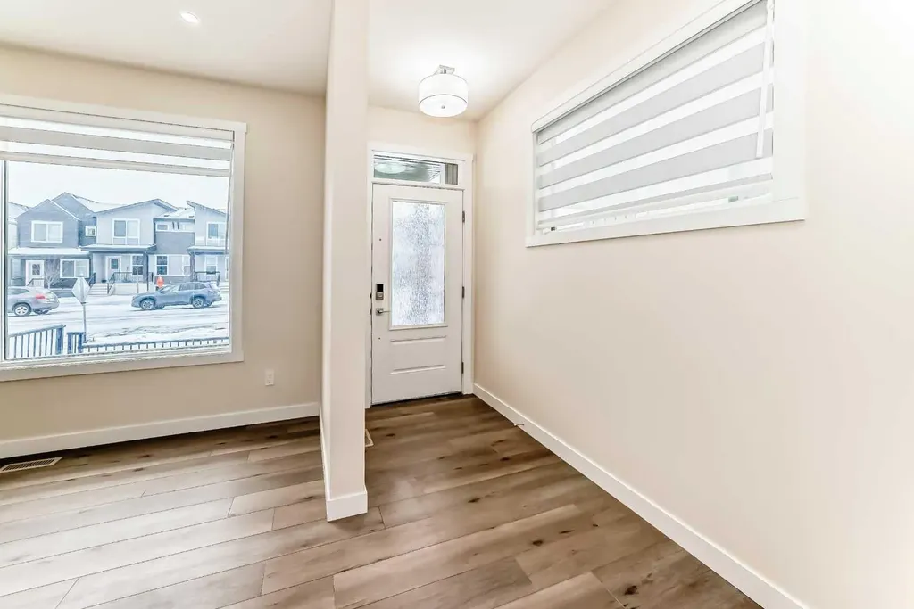 538 Sage Hill Road NW Calgary AB T3R 1Y2