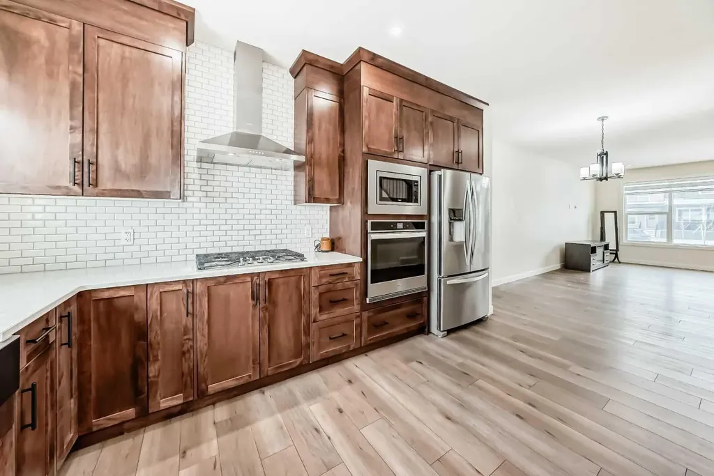 538 Sage Hill Road NW Calgary AB T3R 1Y2