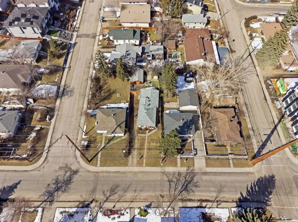 134 32 Avenue NE Calgary AB T2E 2G5