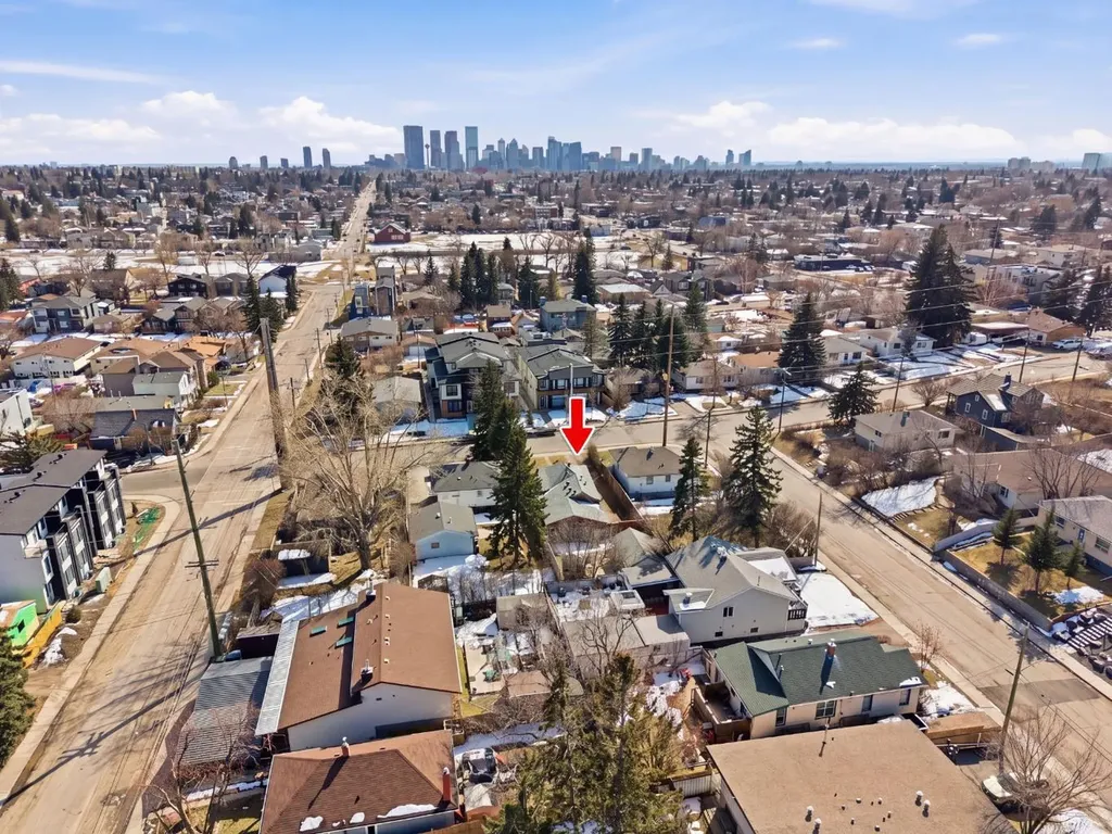 134 32 Avenue NE Calgary AB T2E 2G5