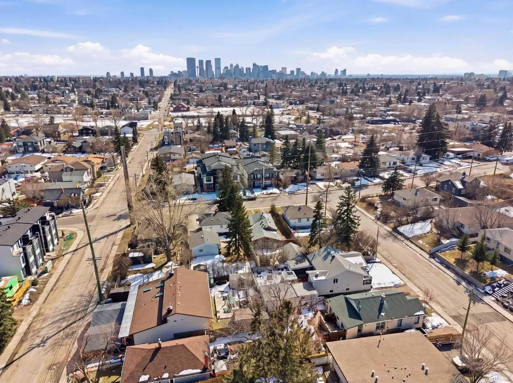 134 32 Avenue NE Calgary AB T2E 2G5