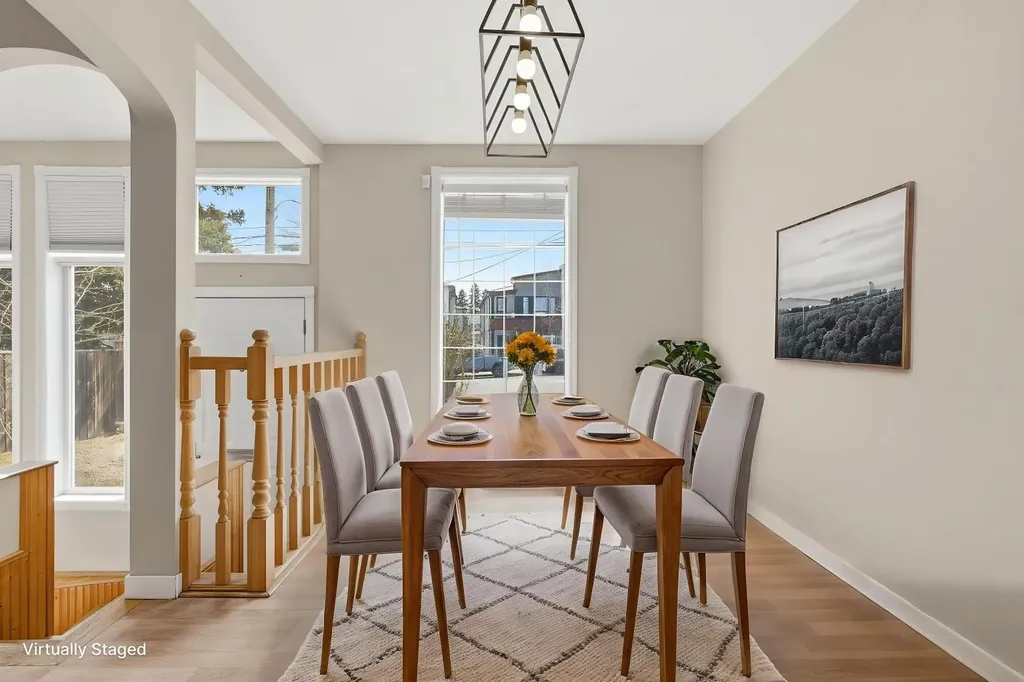134 32 Avenue NE Calgary AB T2E 2G5