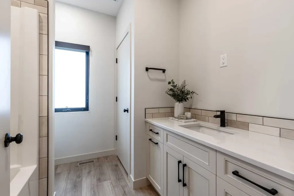 308 Yuma Court Dunmore AB T1B 0J8