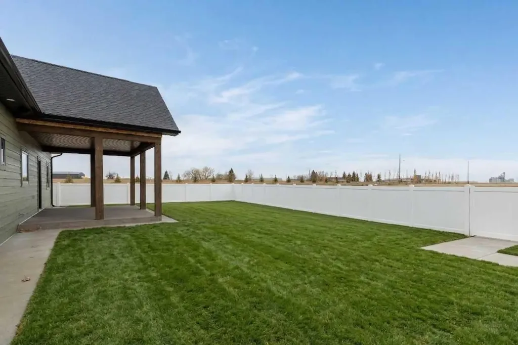 308 Yuma Court Dunmore AB T1B 0J8