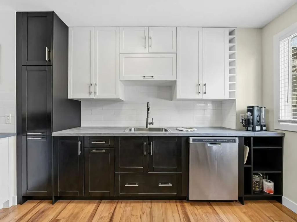 2211 19 Street NE Calgary AB T2E 4Y5