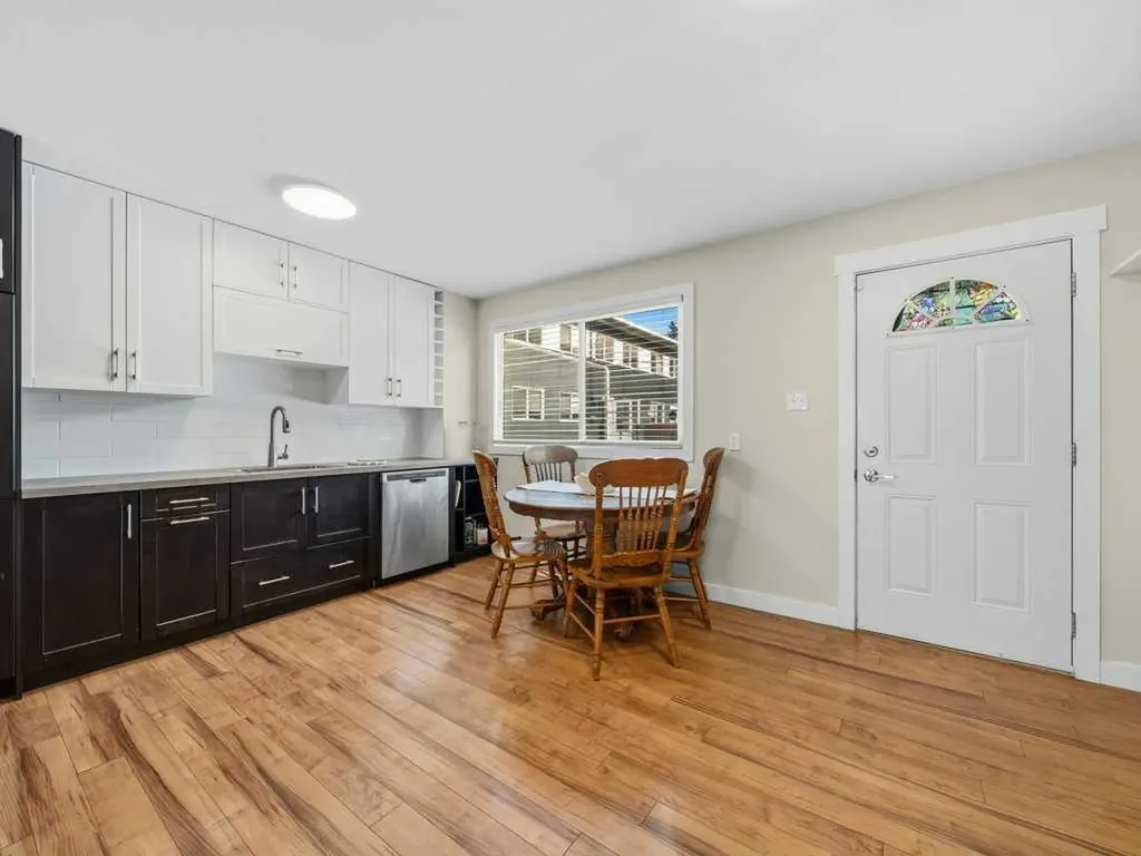 2211 19 Street NE Calgary AB T2E 4Y5