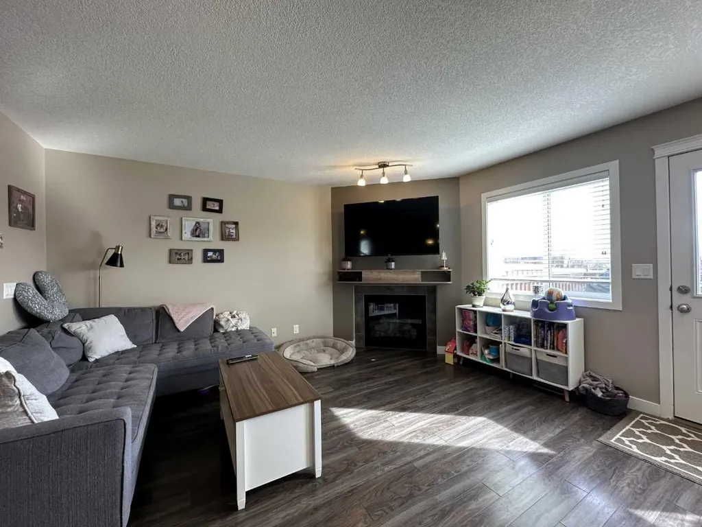 7425 112 Street Grande Prairie AB T8W0C6