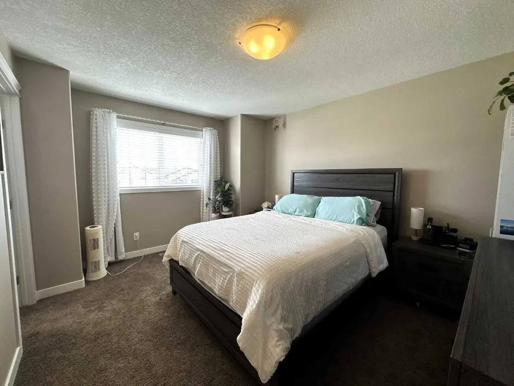 7425 112 Street Grande Prairie AB T8W0C6
