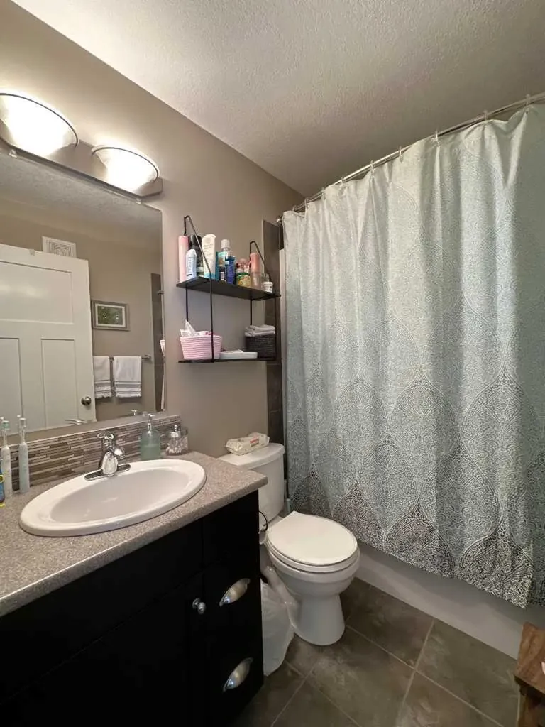 7425 112 Street Grande Prairie AB T8W0C6