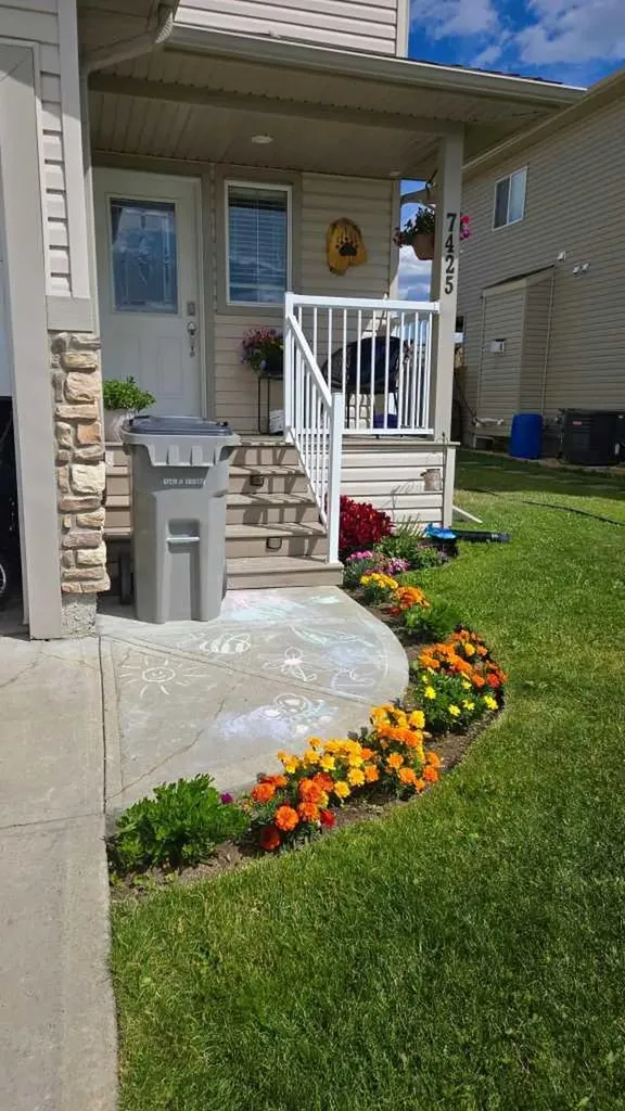7425 112 Street Grande Prairie AB T8W0C6