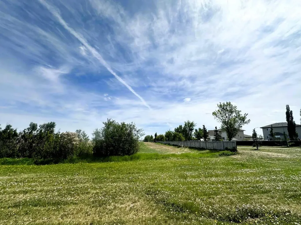 7425 112 Street Grande Prairie AB T8W0C6