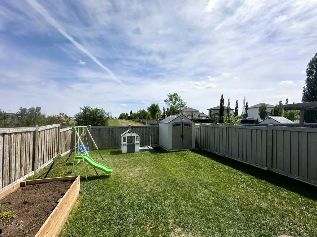 7425 112 Street Grande Prairie AB T8W0C6
