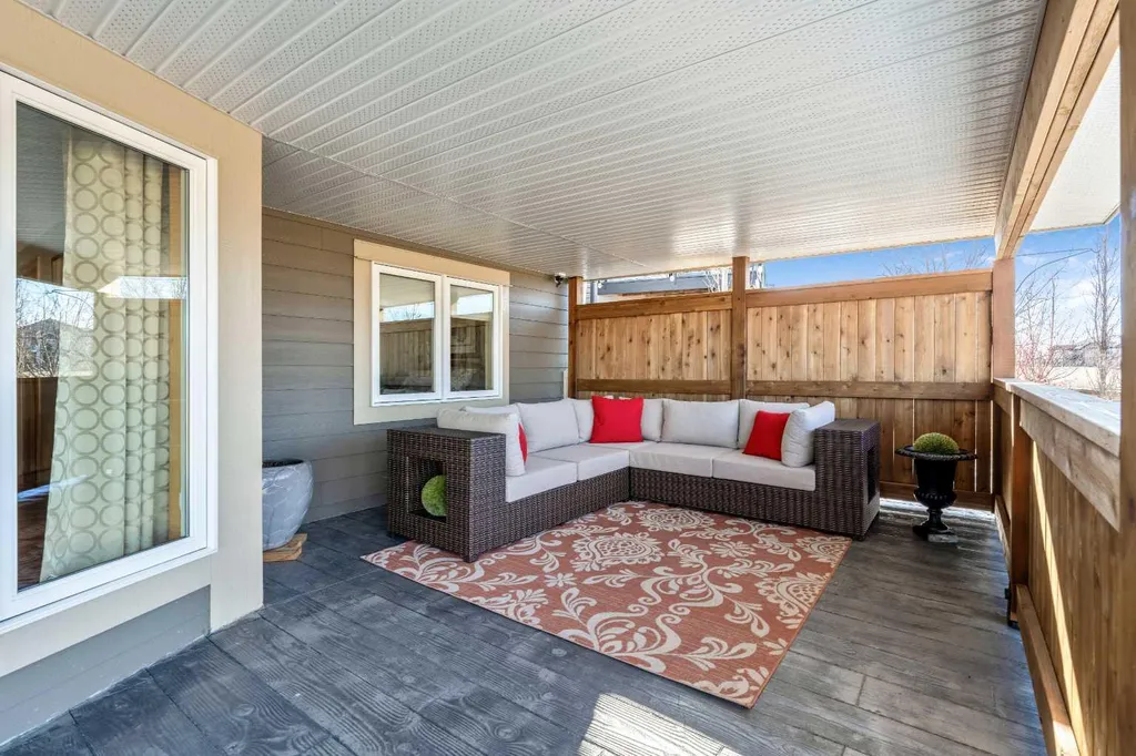 33 Wyndham Park Way Carseland AB T0J0M0