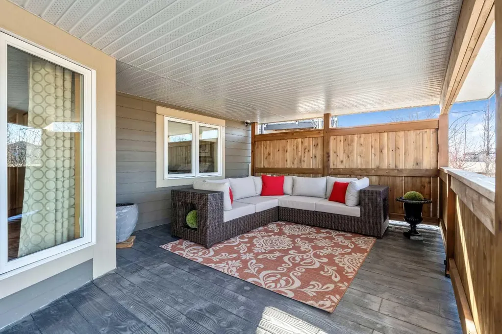 33 Wyndham Park Way Carseland AB T0J0M0