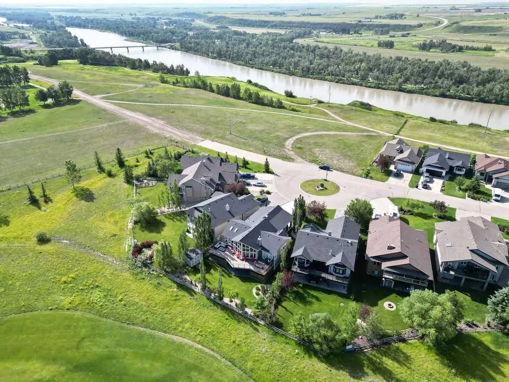 33 Wyndham Park Way Carseland AB T0J0M0