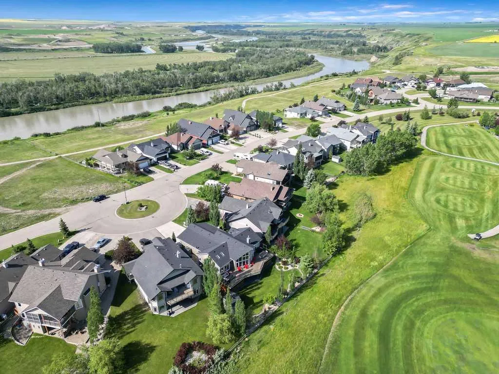 33 Wyndham Park Way Carseland AB T0J0M0