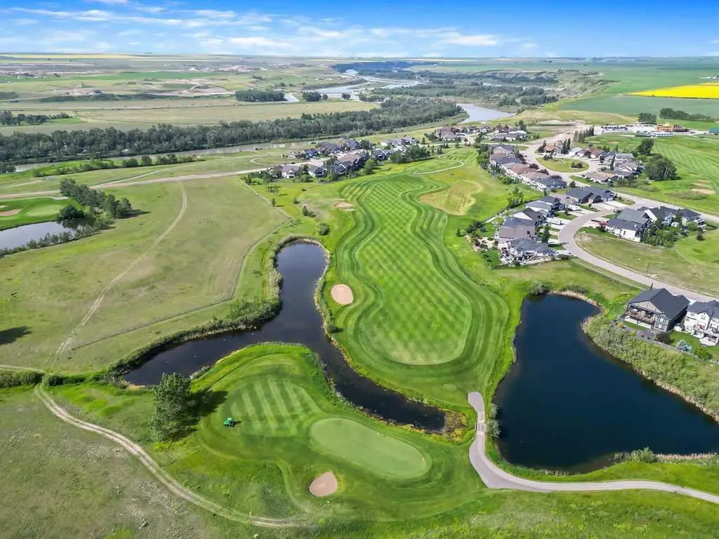 33 Wyndham Park Way Carseland AB T0J0M0