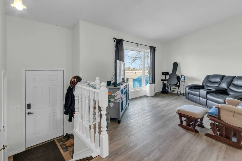 23 Beaver Place Beiseker AB T0M0G0
