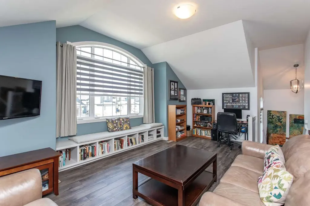 217 Van Slyke Way Red Deer AB T4R 0N8