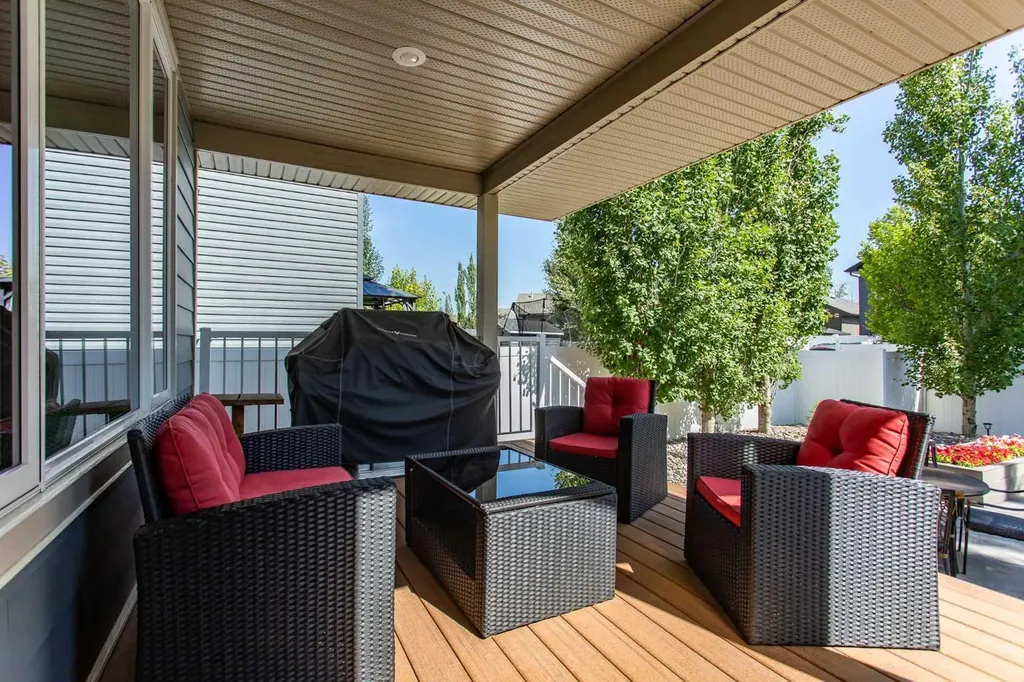 217 Van Slyke Way Red Deer AB T4R 0N8